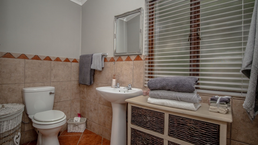 3 Bedroom Property for Sale in The Coves North West